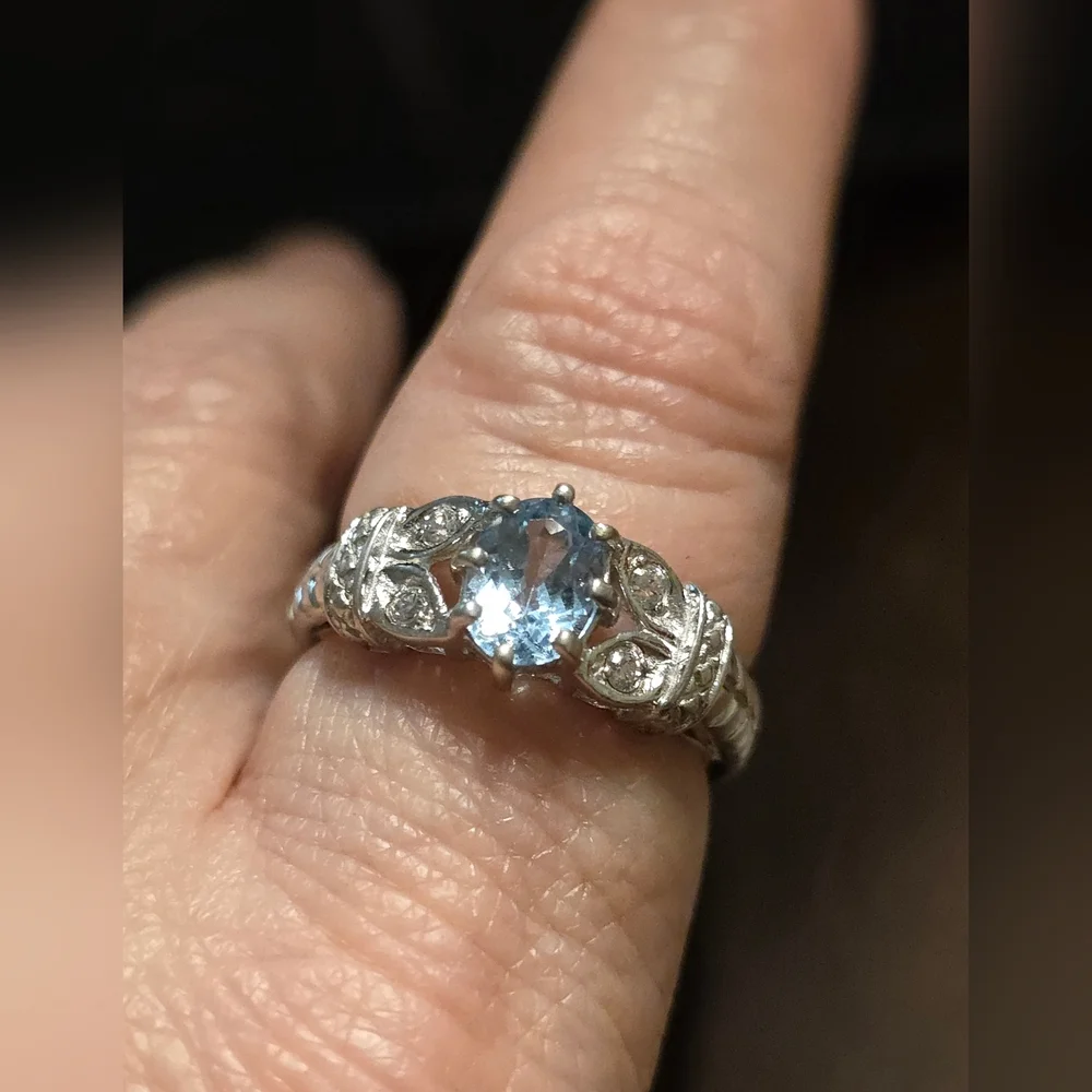 SKY BLUE TOPAZ WHITE SAPPHIRE STERLING 925 RING SIZE 8.5 With Box Shown - Picture 3 of 6